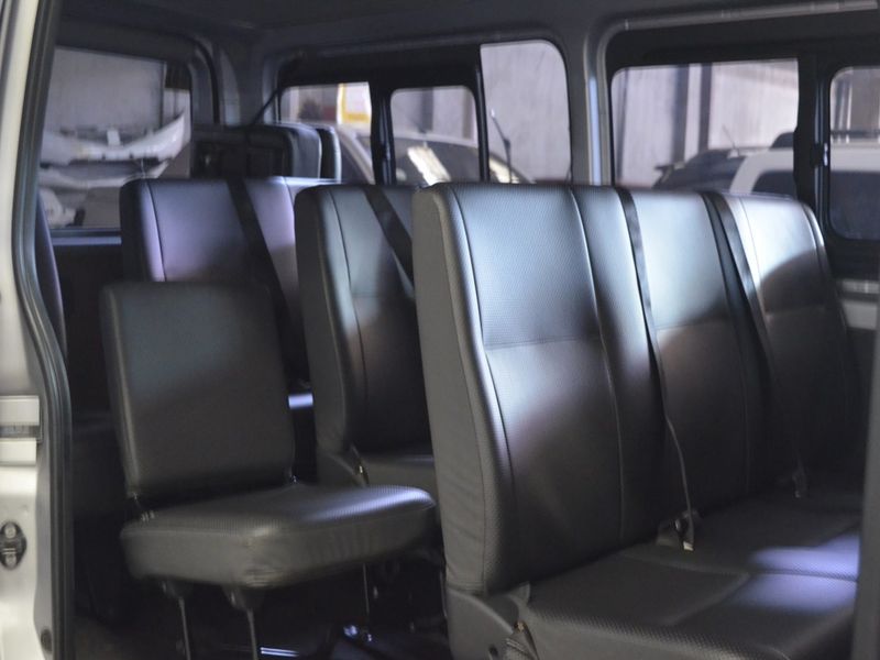hiace-02